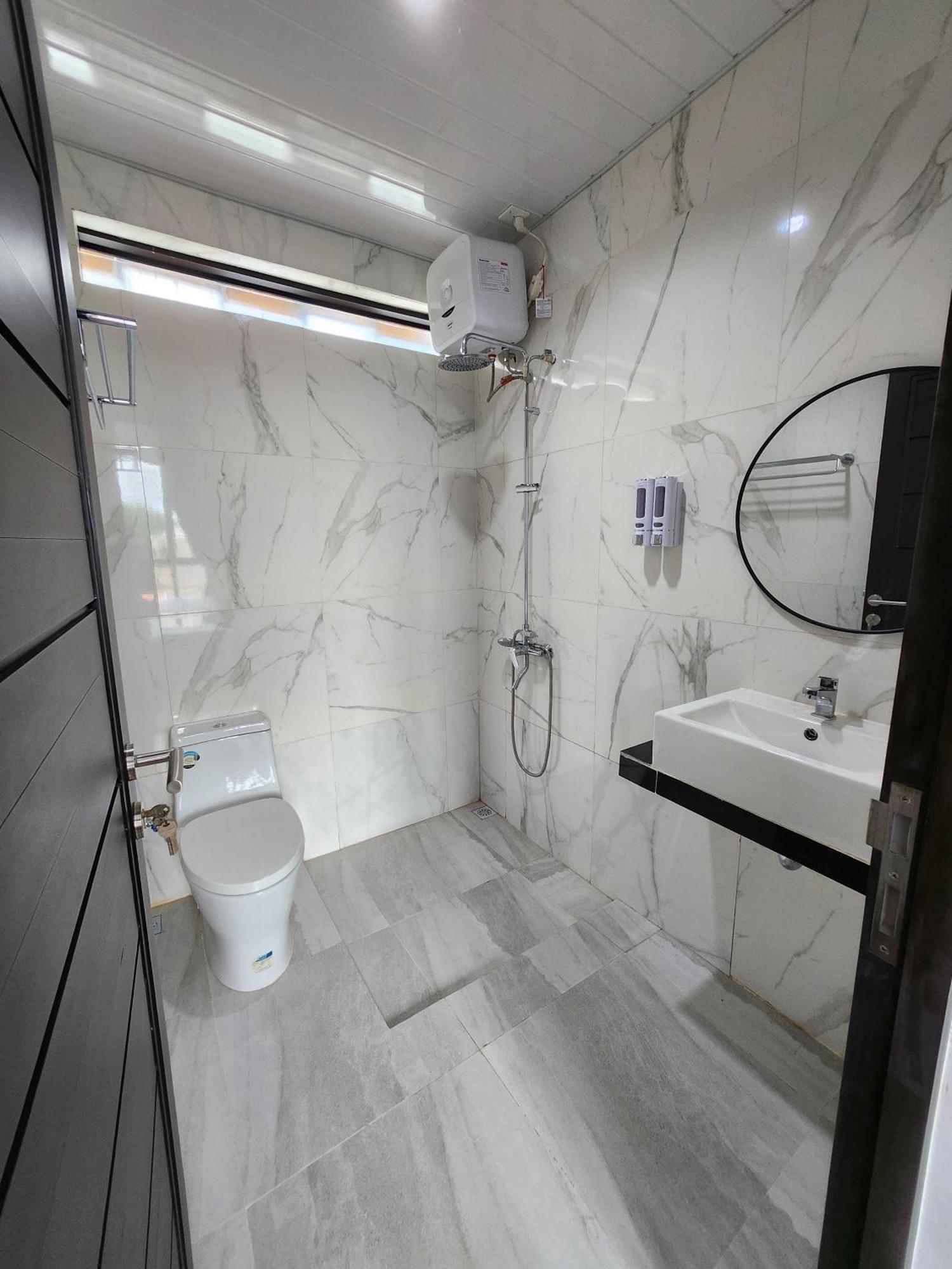 The Icon Central Batam 3 Bedroom Home Villa With Private Pool Luaran gambar